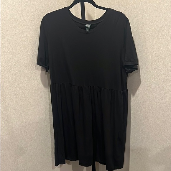 Wild Fable Black Boxy Short Sleeve T-Shirt dress - Picture 1 of 3